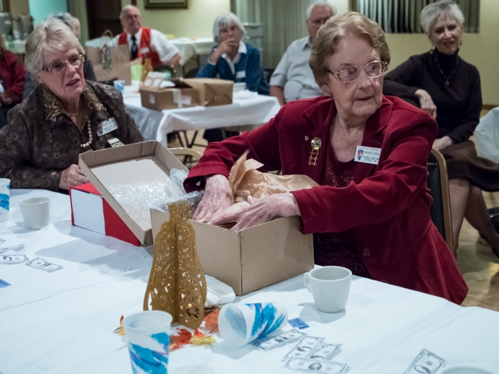 Bothell Oct 2012-58.jpg - Parcel Post Auction